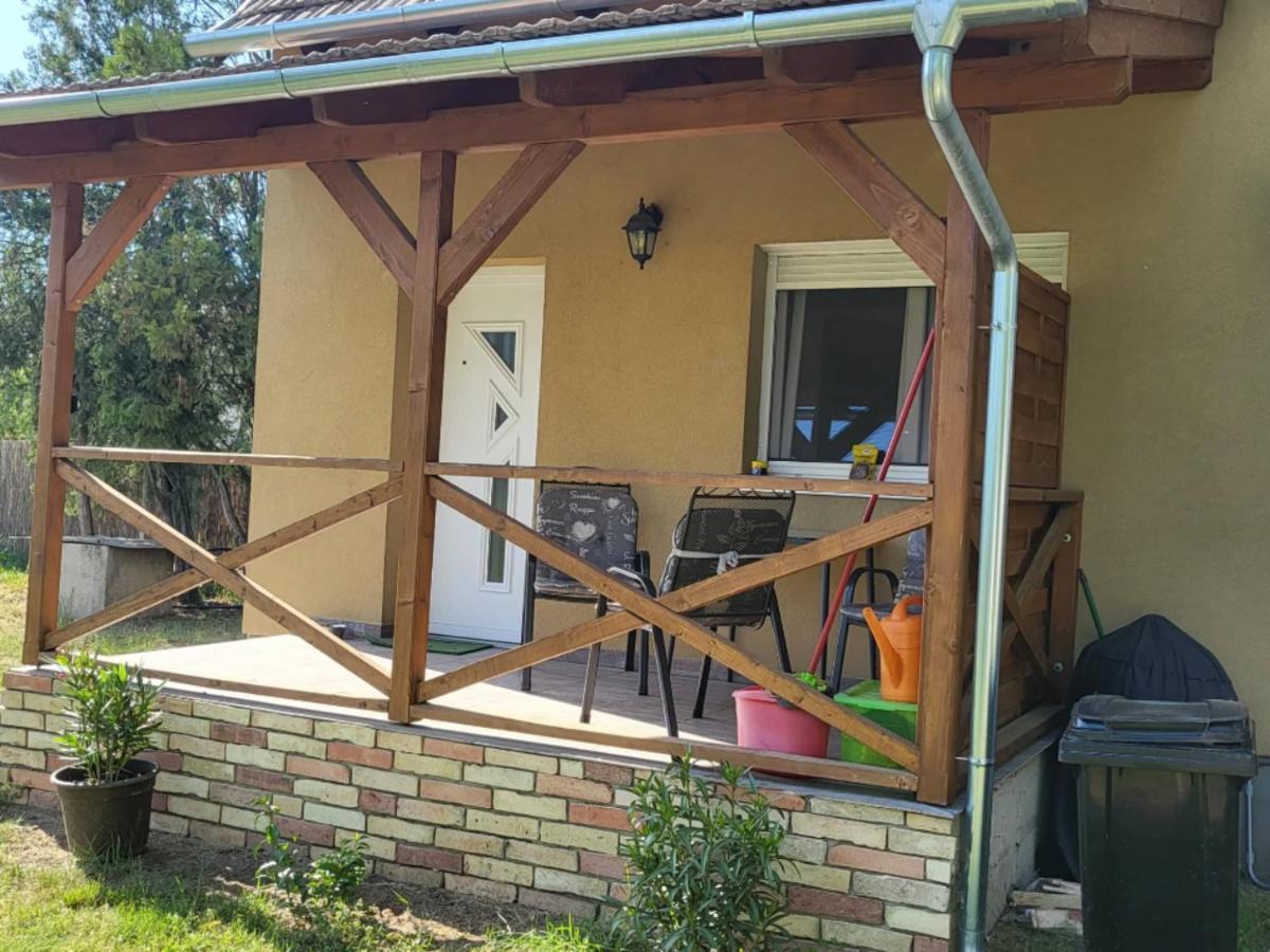 Apartamento Forrás Vendégház Tata Exterior foto