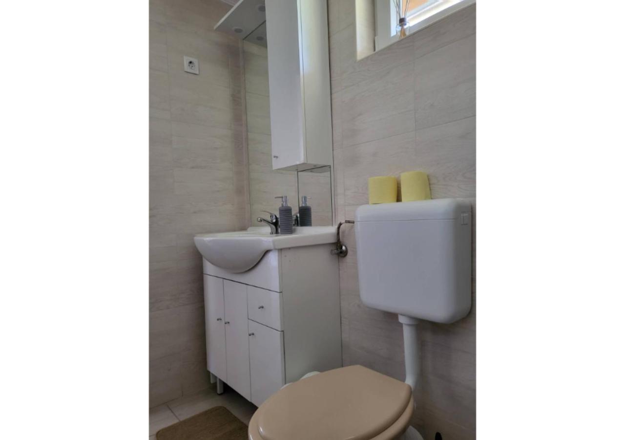 Apartamento Forrás Vendégház Tata Exterior foto