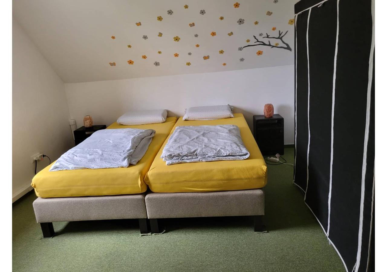 Apartamento Forrás Vendégház Tata Exterior foto